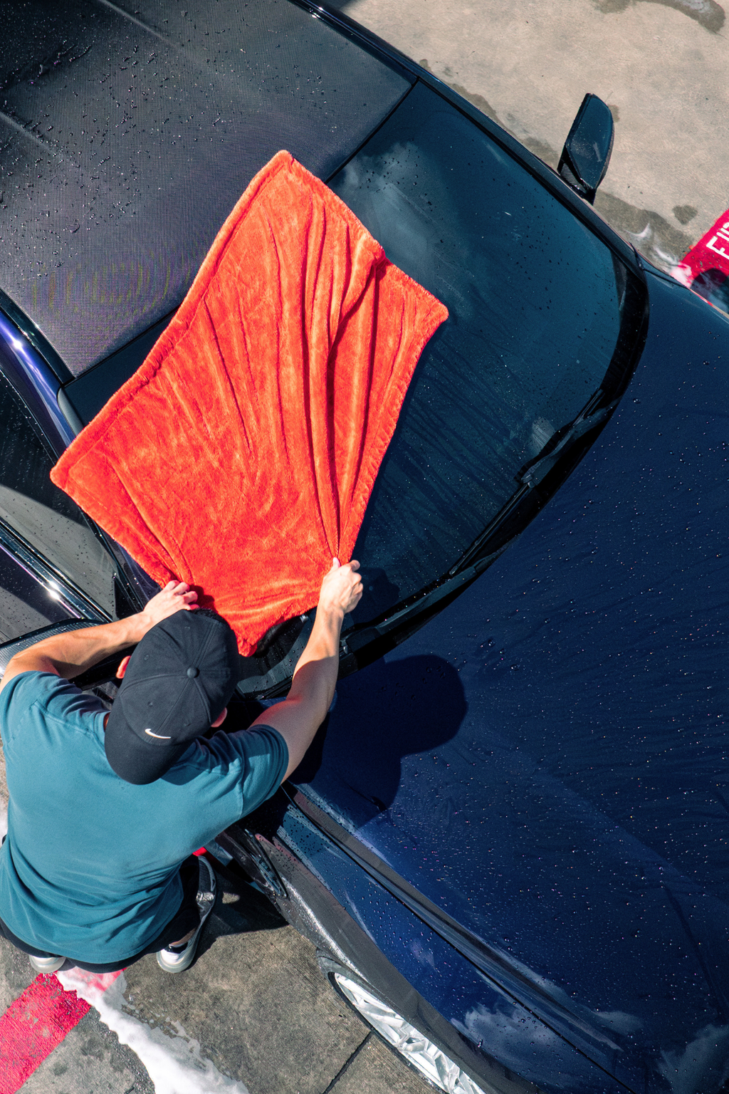 BLACKLINE® Twisted-Loop Drying Towel | 1300 GSM