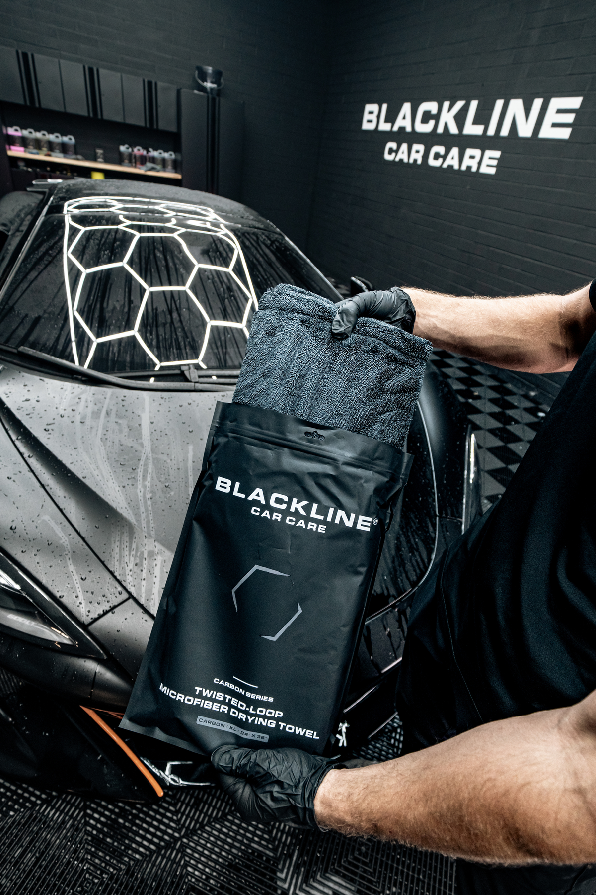 BLACKLINE® Twisted-Loop Drying Towel | 1300 GSM